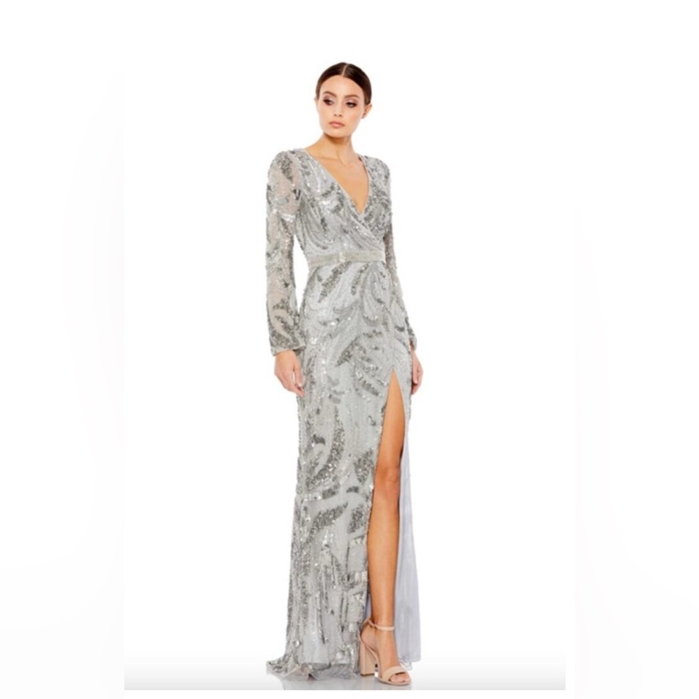 MAC DUGGAL Dress Size 24 Evening Gown Sequin Silver NEW Platinum Long Sleeve